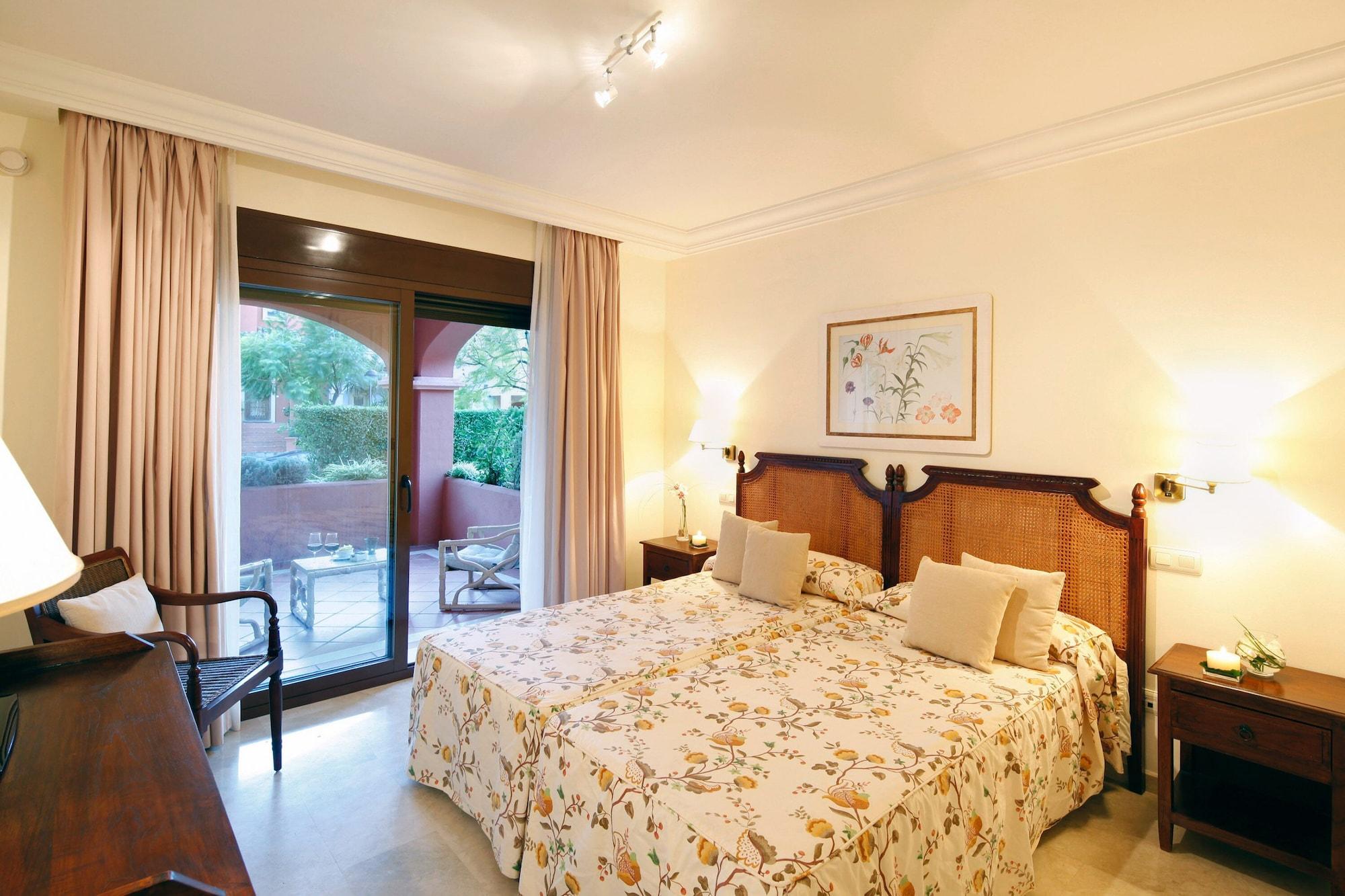 Vasari Resort Marbella Exterior photo