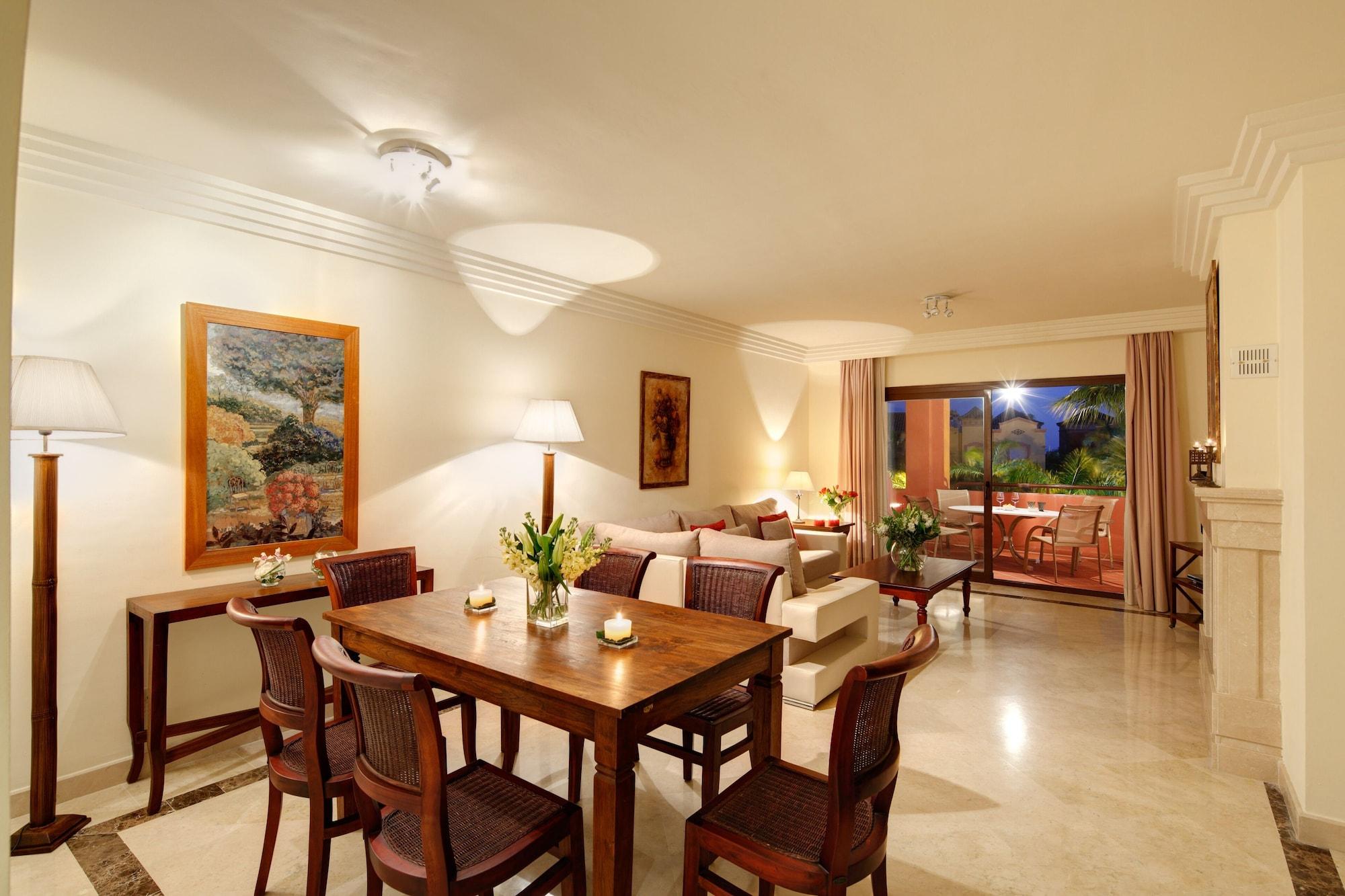 Vasari Resort Marbella Exterior photo