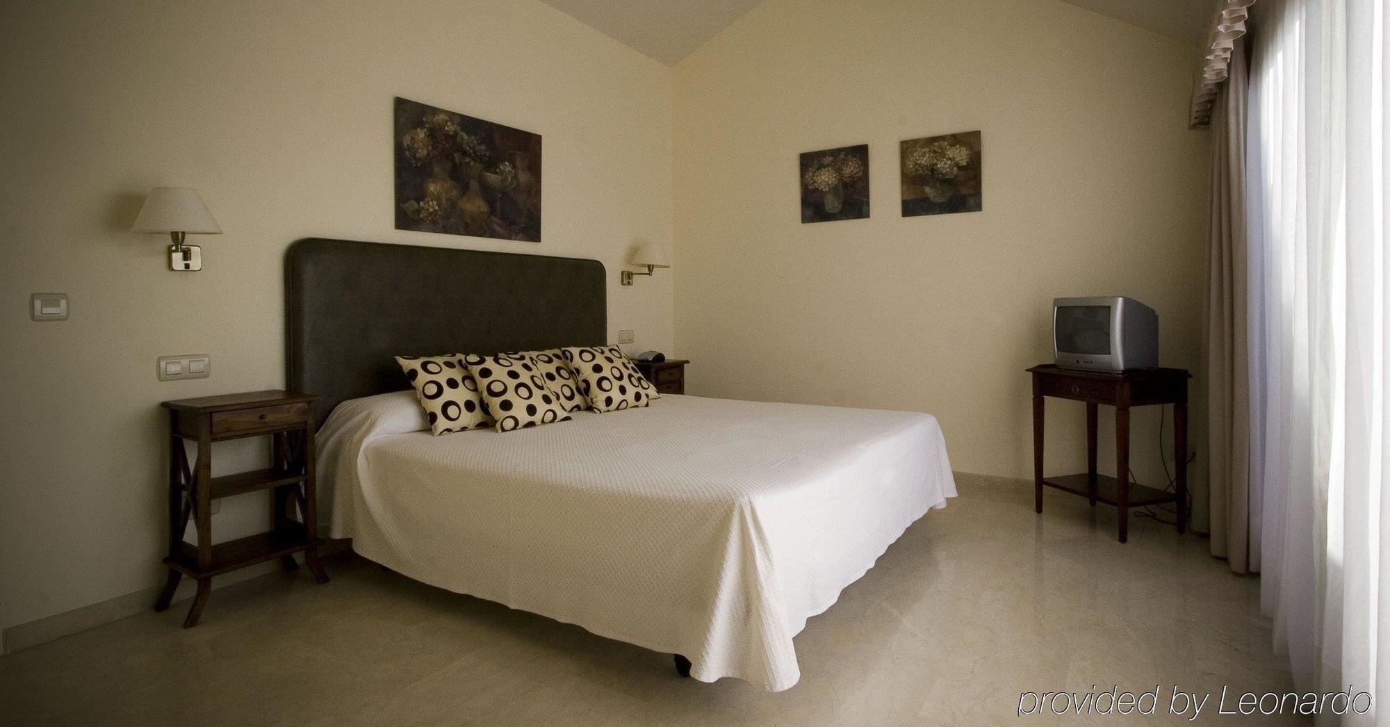 Vasari Resort Marbella Room photo