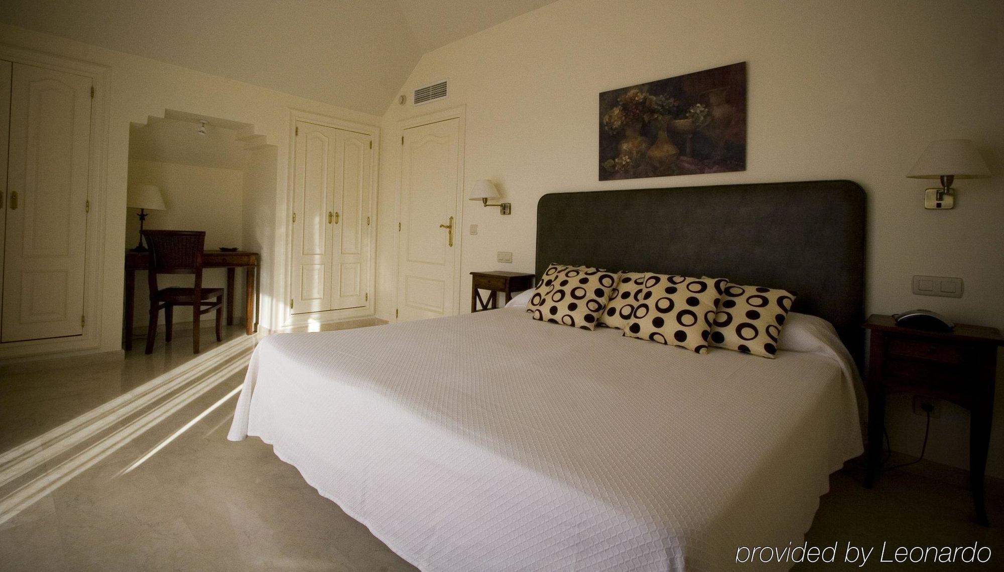 Vasari Resort Marbella Room photo