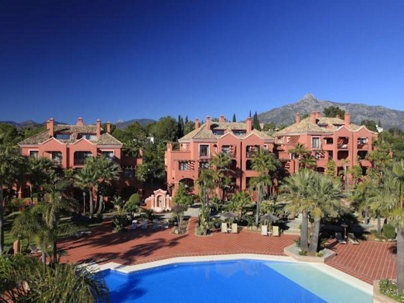 Vasari Resort Marbella Exterior photo
