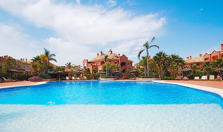Vasari Resort Marbella Exterior photo